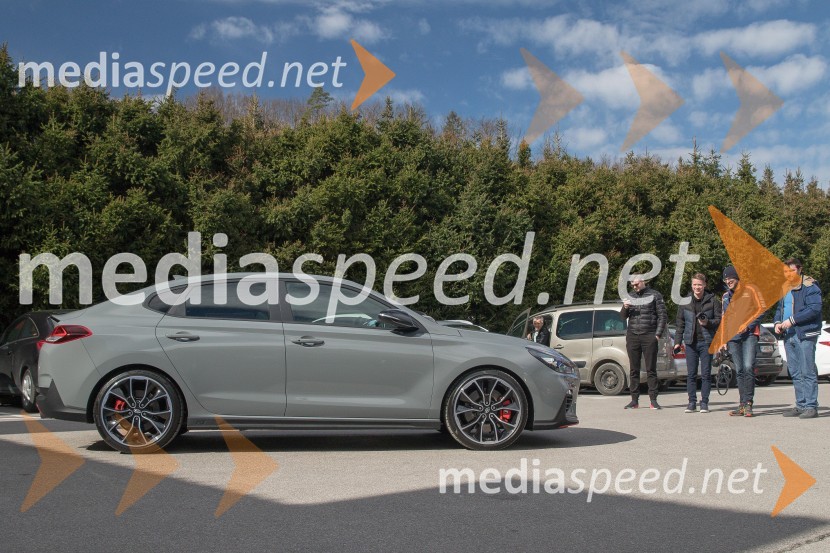Hyundai i30 Fastback NHyundai i30 Fastback N, slovenska predstavitev