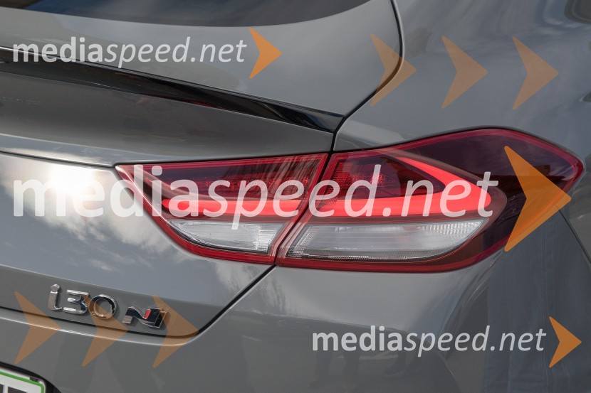 Hyundai i30 Fastback NHyundai i30 Fastback N, slovenska predstavitev