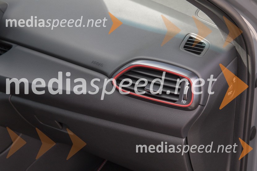 Hyundai i30 Fastback NHyundai i30 Fastback N, slovenska predstavitev