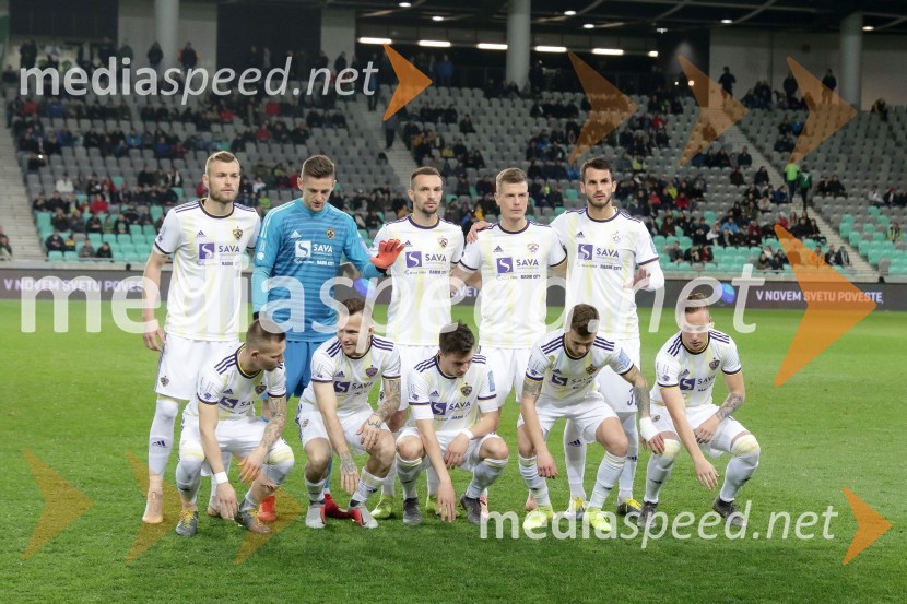  Alexandru Cretu, nogometaš, NK Maribor;  Martin Milec, nogometaš, NK Maribor;  Kenan  Pirić, nogometaš, NK Maribor;  Dino Hotić, nogometaš, NK Maribor;  Jasmin Mešanović, nogometaš, NK Maribor;  ... ;  Aleks  Pihler, nogometaš, NK Maribor;  Luka Zahovič, nogometaš NK Maribor;  Saša  Ivković, nogometaš, NK Maribor;  Žan Kolmanič, nogometaš, NK MariborDerbi med NK Olimpija in NK Maribor brez zadetkov