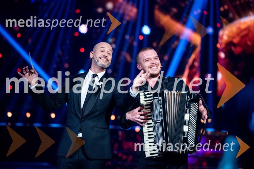  Peter Poles, televizijski voditelj;  ... Zvezde plešejo 2019, druga oddaja