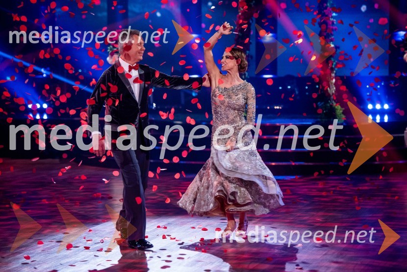  Boris Kopitar, pevec;  Nina Gerič, plesalkaZvezde plešejo 2019, druga oddaja