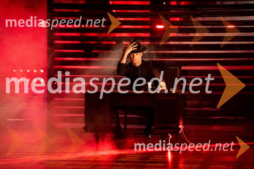  Miha Vodičar, plesalecZvezde plešejo 2019, druga oddaja