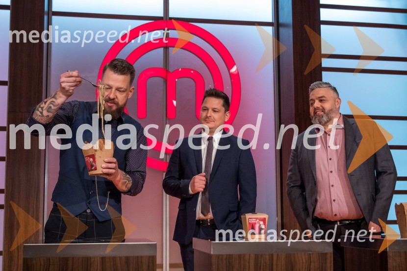  Bine Volčič, kuharski mojster;  Luka Jezeršek, Hiša kulinarike Jezeršek;  Karim Merdjadi, kuharski in slaščičarski mojster MasterChef Slovenija 2019 nam je odprl vrata svoje kuhinje