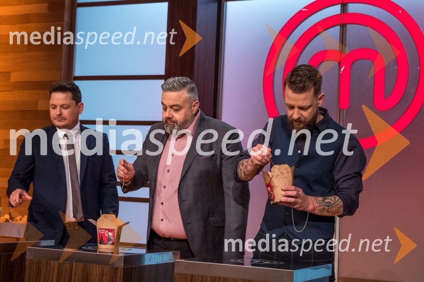  Luka Jezeršek, Hiša kulinarike Jezeršek;  Karim Merdjadi, kuharski in slaščičarski mojster ;  Bine Volčič, kuharski mojsterMasterChef Slovenija 2019 nam je odprl vrata svoje kuhinje