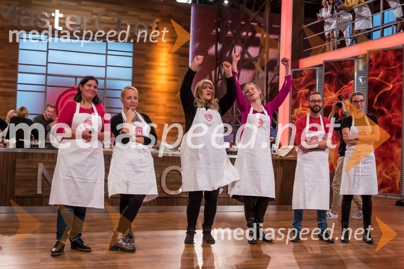 Teja Pelko, novinarka, Svet24;  Kaja Mejač, novinarka;  Carmen Leban, novinarka;  ... ;  ... ;  ... MasterChef Slovenija 2019 nam je odprl vrata svoje kuhinje