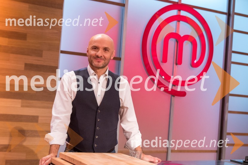  Branko Čakarmiš,  programski direktor, Pro PlusMasterChef Slovenija 2019 nam je odprl vrata svoje kuhinje