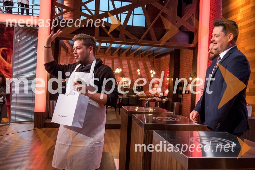  Nejc Simšič, novinar;  Luka Jezeršek, Hiša kulinarike JezeršekMasterChef Slovenija 2019 nam je odprl vrata svoje kuhinje