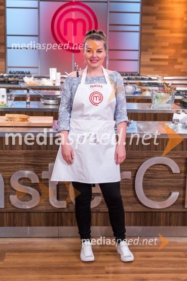  Sandra Salihović, tekmovalka MasterChef 2019MasterChef Slovenija 2019 nam je odprl vrata svoje kuhinje