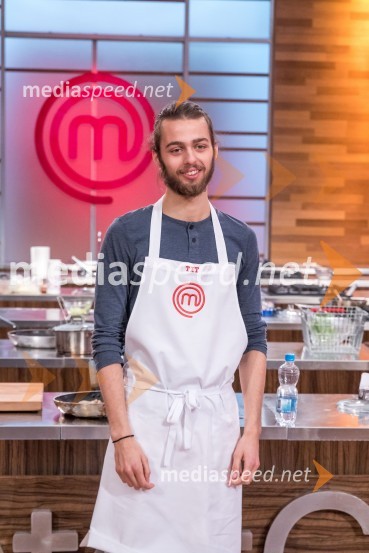  Tit Gomez Grgić, tekmovalec MasterChef 2019MasterChef Slovenija 2019 nam je odprl vrata svoje kuhinje