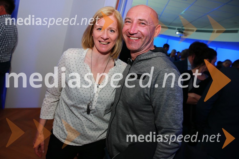  Polona Bertoncelj, novinarka RTV Slovenija;  Uroš Kuzmič, vodja oddelka za upravljanje dogodkov Zavarovalnica Triglav d.d.50 let Letalnice bratov Gorišek in 70 let športa na Radiu Slovenija