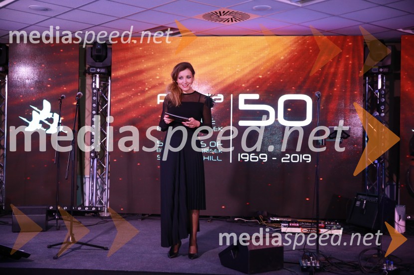  Anja Hlača Ferjančič, novinarka, RTV50 let Letalnice bratov Gorišek in 70 let športa na Radiu Slovenija