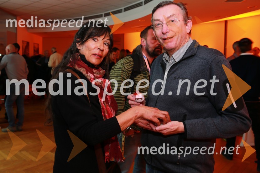  Mica Puc Ornik, nekdanja producentka razvedrilnega programa RTVS ; dr. Andrej Stare, televizijski komentator50 let Letalnice bratov Gorišek in 70 let športa na Radiu Slovenija