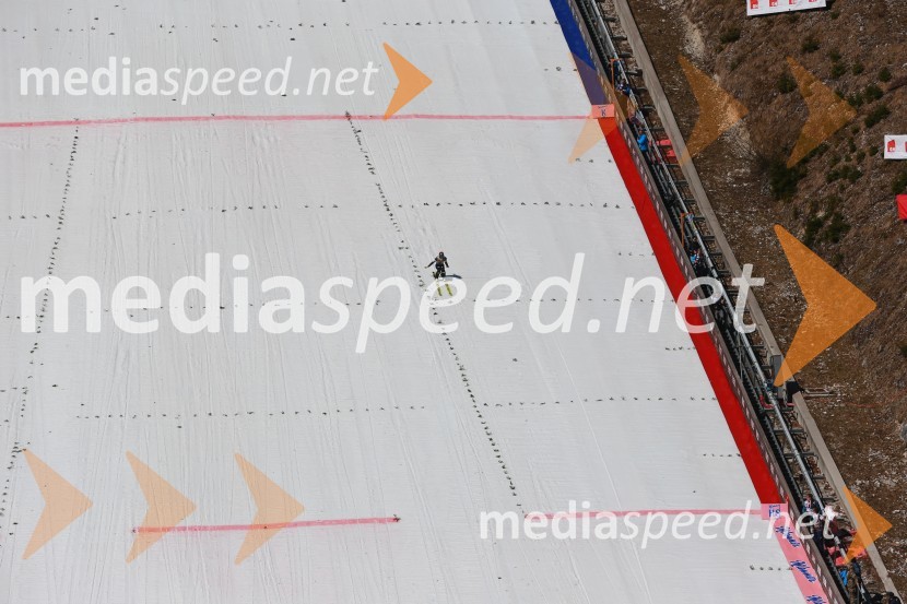  Robert Kranjec, smučarski skakalecRobert Kranjec zaključil skakalno kariero, Planica 2019