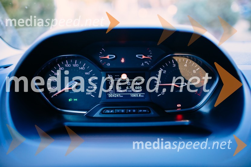 Peugeot Rifter L2 1.5 BlueHDi 100 AllurePeugeot Rifter L2 1.5 BlueHDi 100 Allure, mediaspeed test