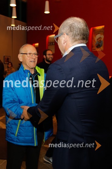  Miroslav Cerar, nekdanji gimnastičar, predsednik Odbora za podeljevanje Bloudkovih priznanj;  Jurij Franko, direktor, Prospot, d. o. o.Nune v akciji!, premiera predstave