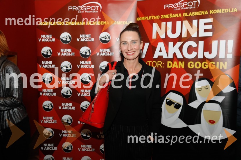  Alenka Tetičkovič, igralkaNune v akciji!, premiera predstave