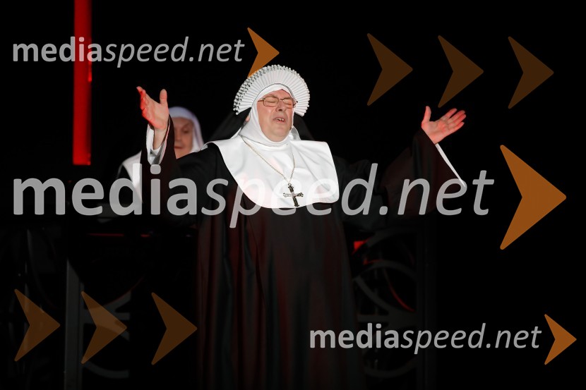  Gojmir Lešnjak Gojc, igralecNune v akciji!, premiera predstave