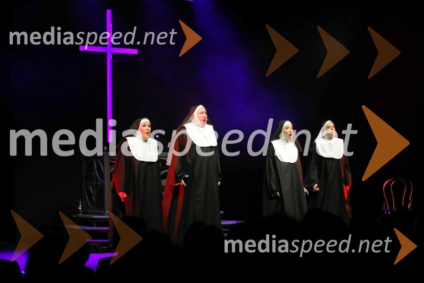  Alenka Godec, pevka;  Marjan Bunič, pevec, voditelj, Radio Ognjišče;  Lea  Bartha Pesek, pevka;  Simona  Vodopivec Franko, pevka, igralkaNune v akciji!, premiera predstave