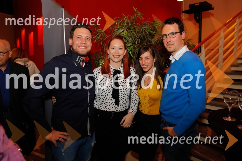 Nune v akciji!, premiera predstave