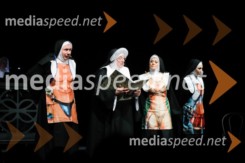  Marjan Bunič, pevec, voditelj, Radio Ognjišče;  Gojmir Lešnjak Gojc, igralec;  Simona  Vodopivec Franko, pevka, igralka;  Lea  Bartha Pesek, pevkaNune v akciji!, premiera predstave