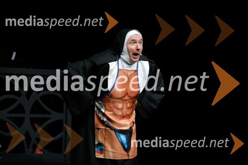  Marjan Bunič, pevec, voditelj, Radio OgnjiščeNune v akciji!, premiera predstave