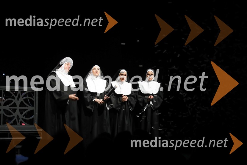  Gojmir Lešnjak Gojc, igralec;  Lea  Bartha Pesek, pevka;  Alenka Godec, pevka;  Simona  Vodopivec Franko, pevka, igralkaNune v akciji!, premiera predstave