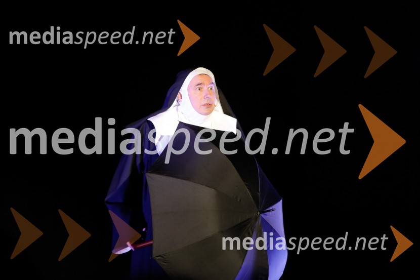  Marjan Bunič, pevec, voditelj, Radio OgnjiščeNune v akciji!, premiera predstave