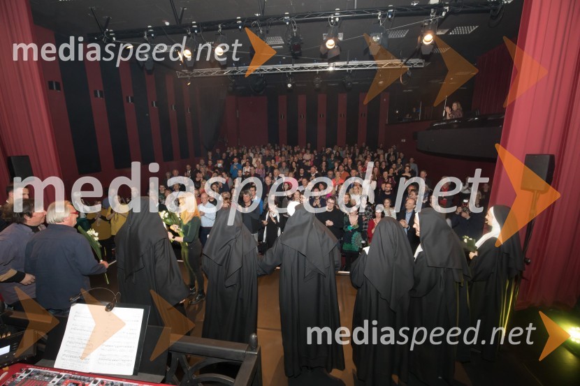 Nune v akciji!, premiera predstaveNune v akciji!, premiera predstave