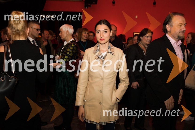  Zala Đurić Ribič, pevka, igralkaNune v akciji!, premiera predstave