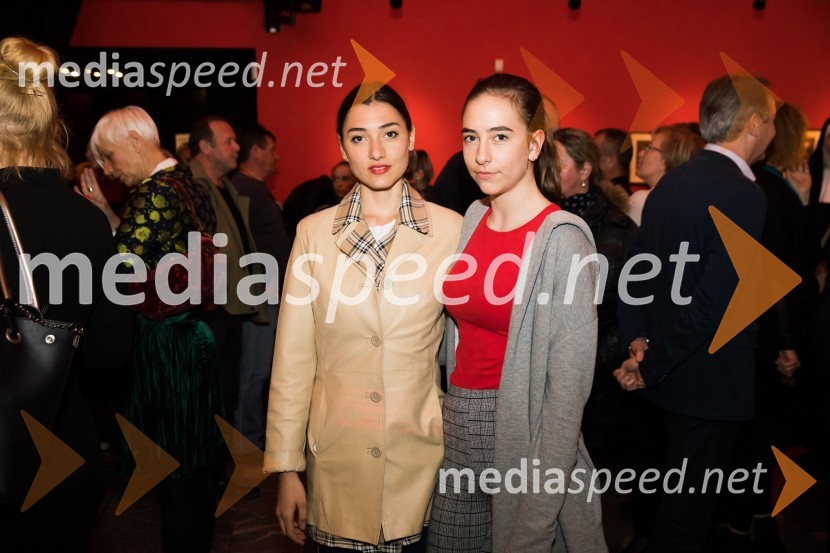  Zala Đurić Ribič, pevka, igralka;  Ela Ribič ĐurićNune v akciji!, premiera predstave