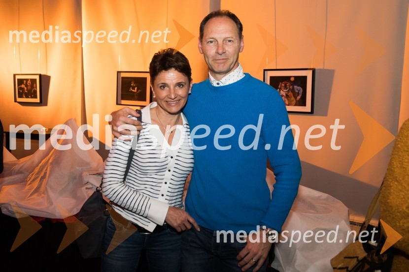  Andreja Potrebuješ;  Jože Potrebuješ, skupina ČukiNune v akciji!, premiera predstave