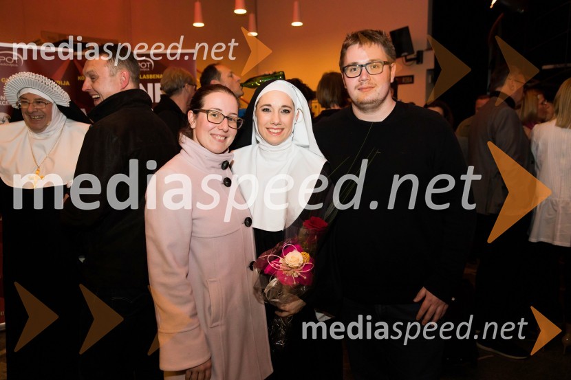 Nune v akciji!, premiera predstave