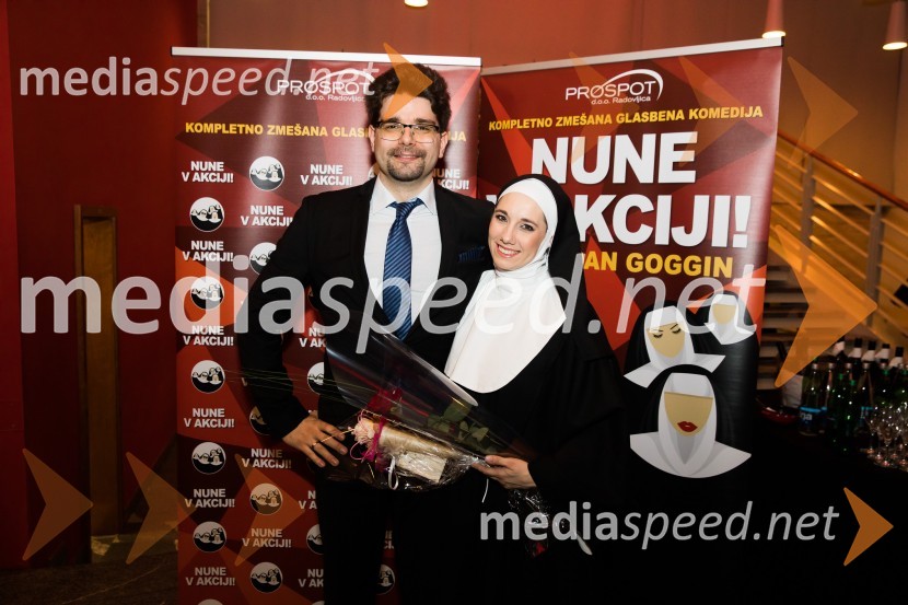  ... ;  Lea  Bartha Pesek, pevkaNune v akciji!, premiera predstave