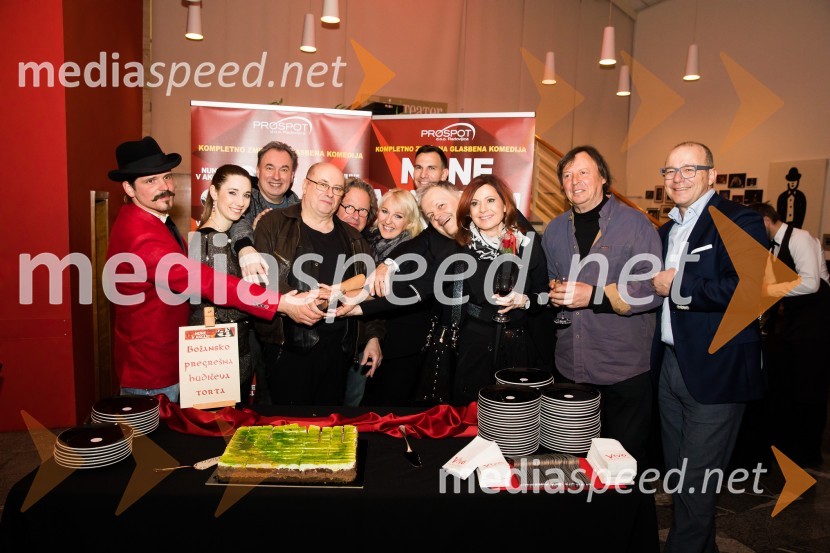  ... ;  Lea  Bartha Pesek, pevka;  Marjan Bunič, pevec, voditelj, Radio Ognjišče;  Gojmir Lešnjak Gojc, igralec;  Jaša Jamnik, igralec in režiser;  Alenka Godec, pevka;  Matevž Česen, koreograf;  Miran Juvan, glasbenik;  Simona  Vodopivec Franko, pevka, igralka;  Drago Mislej-Mef, glasbenik;  Jurij Franko, direktor, Prospot, d. o. o.Nune v akciji!, premiera predstave