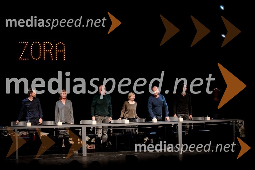  Aljoša Ternovšek, igralec;  Vesna  Jevnikar, igralka;  Gregor Zorc, igralec;  Vesna  Slapar, igralka;  Peter Musevski, igralec;  Blaž Setnikar, igralec;  Vesna Pernarčič, igralka49. teden slovenske drame, otvoritev