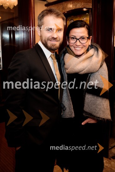  Milan Golob, vodja marketinga in odnosov z javnostmi PGK;  Simona  Belle, služba za stike z javnostmi MGL49. teden slovenske drame, otvoritev