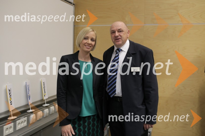 doc. dr. Erika Kozem Šilih, Fakulteta za gradbeništvo, arhitekturo in promet, Univerze v Mariboru;  Jože Polajner, Saint Gobain, Gradbeni izdelki d.o.o.Sodobne rešitve uporabe mavčnih oblog v okvirni večetažni leseni gradnji, strokovni posvet