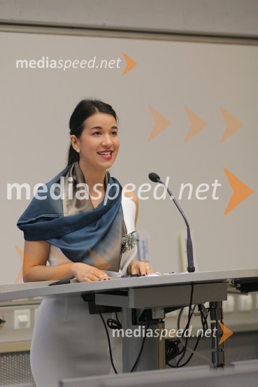  Rebeka Pinosa, moderatorkaSodobne rešitve uporabe mavčnih oblog v okvirni večetažni leseni gradnji, strokovni posvet