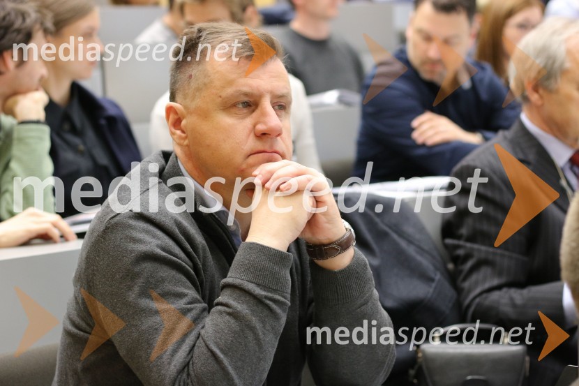 Sodobne rešitve uporabe mavčnih oblog v okvirni večetažni leseni gradnji, strokovni posvet