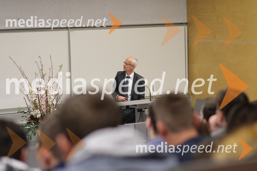  prof. dr. Miroslav  Premrov, Fakulteta za gradbeništvo, prometno inženirstvo in arhitekturo, Univerza v MariboruSodobne rešitve uporabe mavčnih oblog v okvirni večetažni leseni gradnji, strokovni posvet
