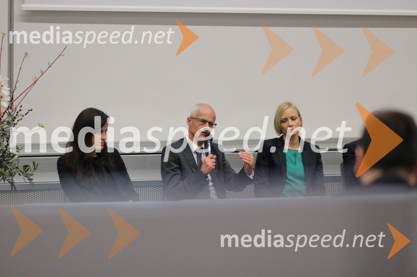 doc. dr. Vesna Žegarac Leskovar, Fakulteta za gradbeništvo, prometno inženirstvo in arhitekturo;  prof. dr. Miroslav  Premrov, Fakulteta za gradbeništvo, prometno inženirstvo in arhitekturo, Univerza v Mariboru; doc. dr. Erika Kozem Šilih, Fakulteta za gradbeništvo, arhitekturo in promet, Univerze v MariboruSodobne rešitve uporabe mavčnih oblog v okvirni večetažni leseni gradnji, strokovni posvet