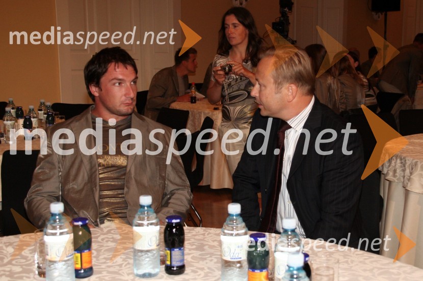 Primož Kozmus, atlet in Peter Kukovica, predsednik Atletske zveze SlovenijePredstavitev slovenske olimpijske delegacije - Peking 2008