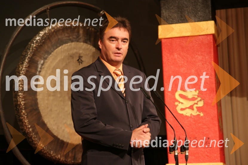 Dr. Milan Zver, minister za šolstvo in športPredstavitev slovenske olimpijske delegacije - Peking 2008