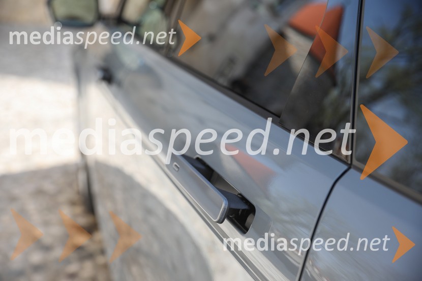 Range Rover Evoque (L551)Range Rover Evoque, slovenska predstavitev