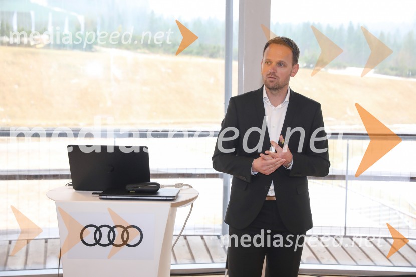  Franci Bolta, direktor znamke Audi pri podjetju Porsche Slovenija d.o.o.Audi e-tron, slovenska predstavitev