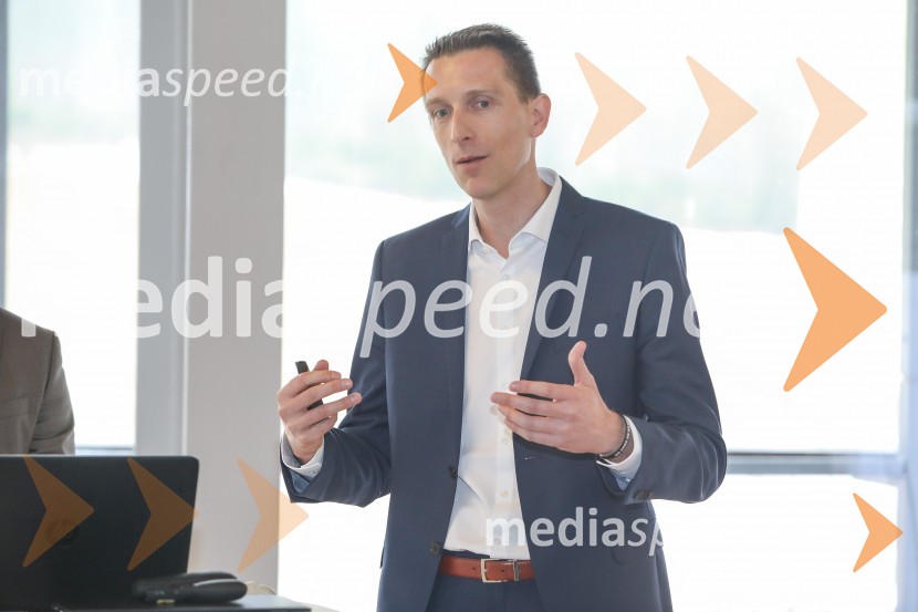 Audi e-tron, slovenska predstavitev