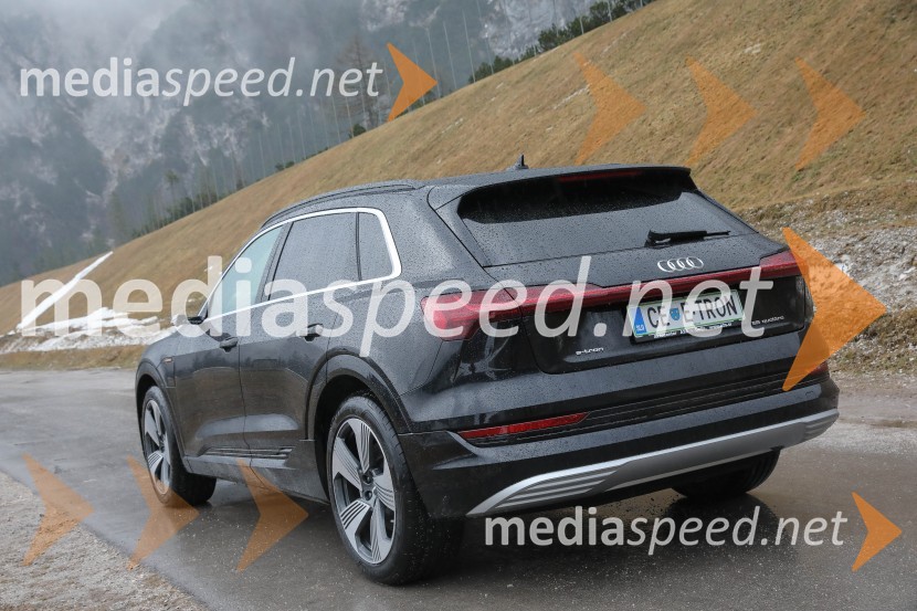 Audi e-tronAudi e-tron, slovenska predstavitev
