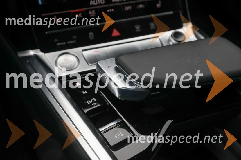 Audi e-tronAudi e-tron, slovenska predstavitev