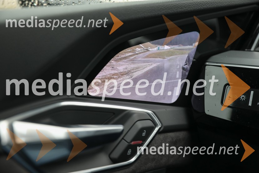 Audi e-tronAudi e-tron, slovenska predstavitev